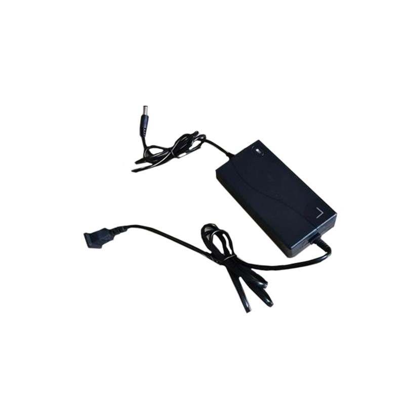 CARGADOR BATERÍA MINI MOTOSIERRA 0070012